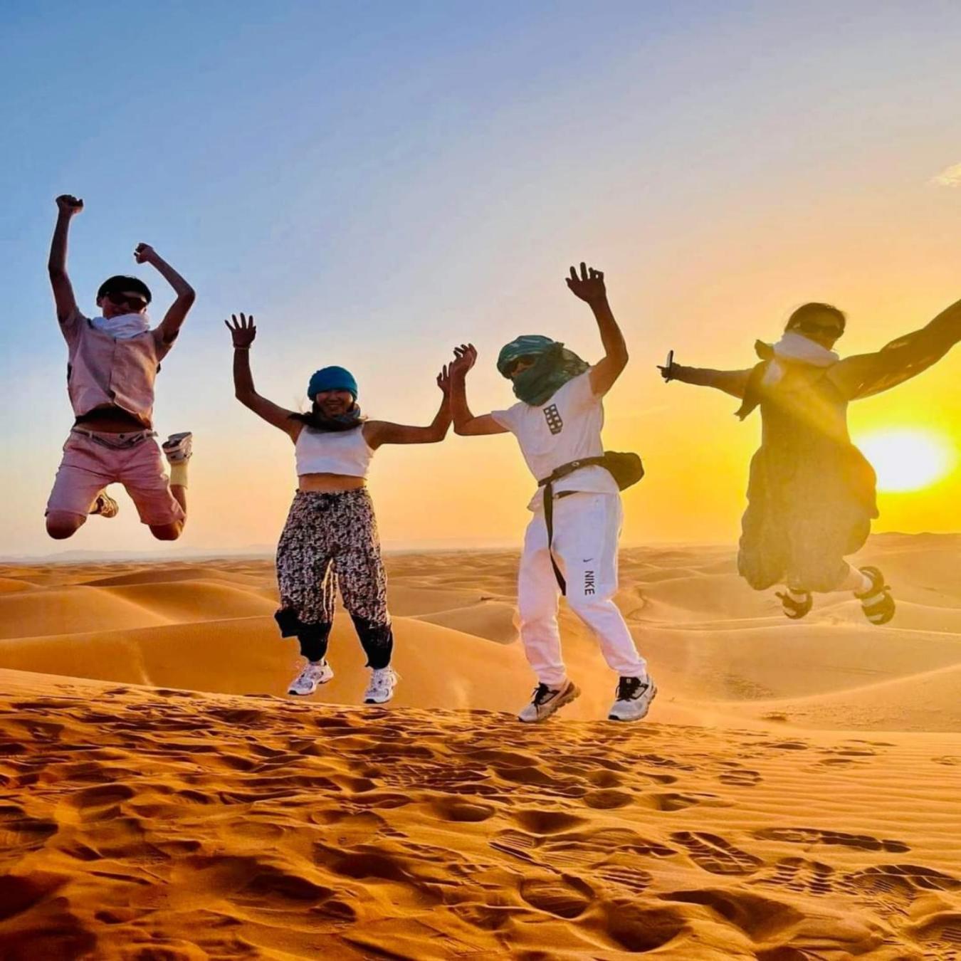 Desert Paradise Luxury Camp Merzouga Exterior photo